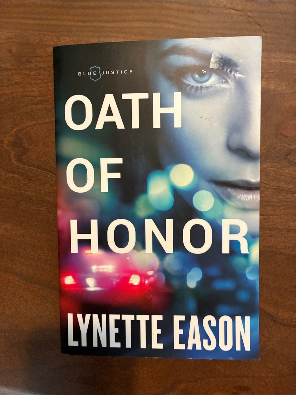 Oath of Honor by Lynette Eason. Paperback